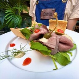 Starter Meat House